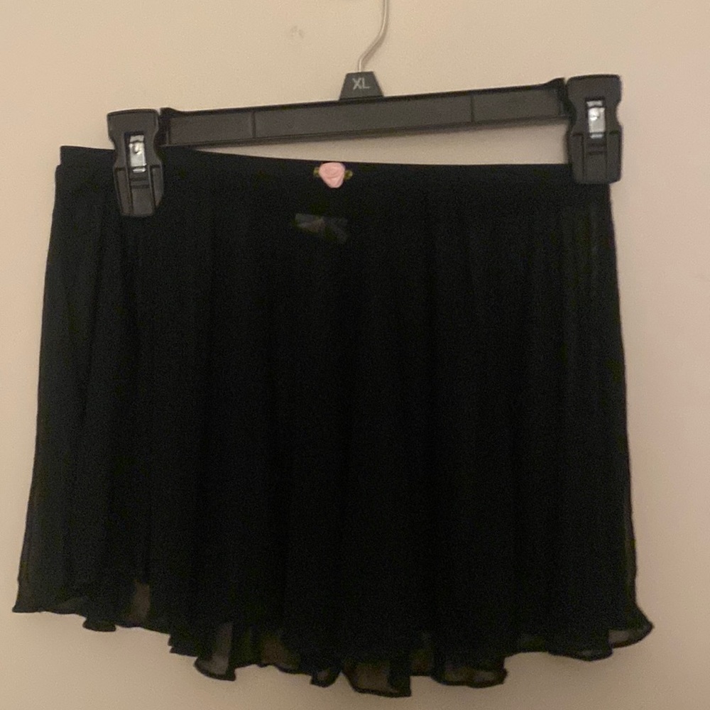 Danskin now Black Dance skirt size Xl